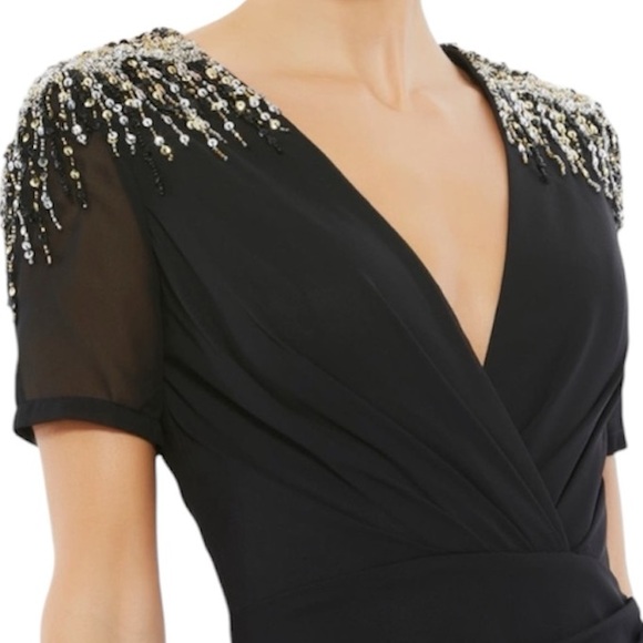 Ieena for Mac Duggal Ruched V-Neck Gown NEW - Picture 3 of 3